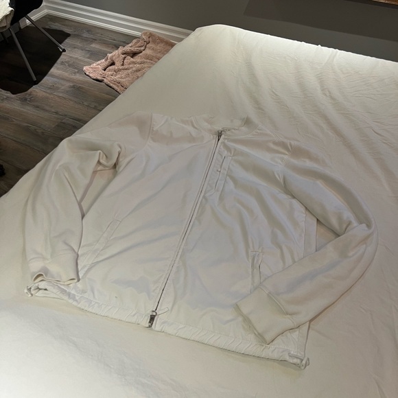 Club Monaco Bomber - Picture 1 of 5